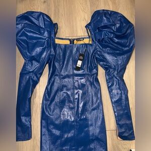 Fashion nova dress with puffy sleeves